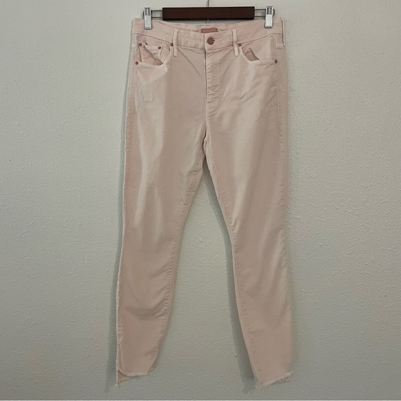 Mother The Looker Ankle Step Fray in So Far Gone (Pink) - Picture 4 of 9